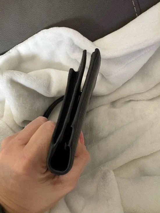 Kate Spade Leila Black Pebbled Leather Medium Universal Phone Wristlet Wallet - Picture 6 of 15